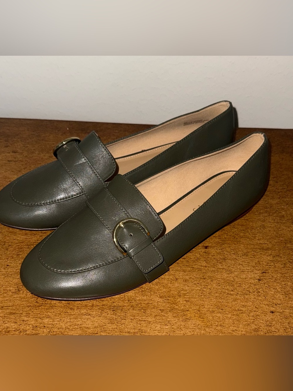 Talbots Ryan Buckle Loafers Olive Green Leather 9